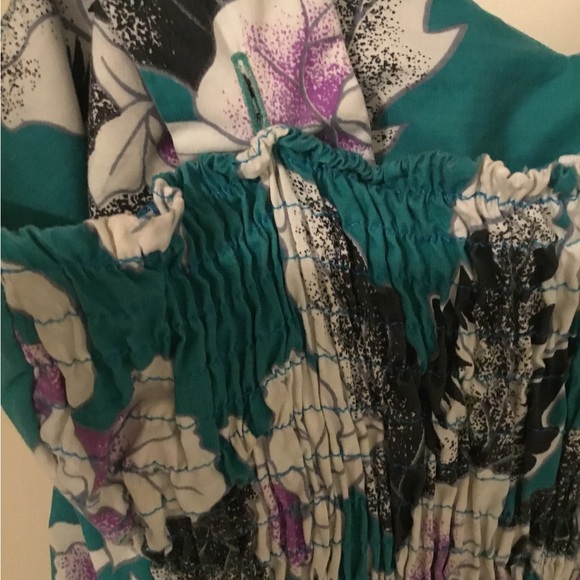 Rare 1980’s Vintage Hawaiian Floral Teal fitted sundress with Purple Accents - Picture 5 of 6